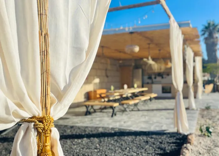 בית נופש Cuevas - 3 Bed In A Serene Setting *