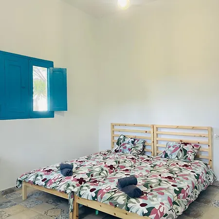 Cuevas - 3 Bed In A Serene Setting 펜션 산타크루스데 테네리페