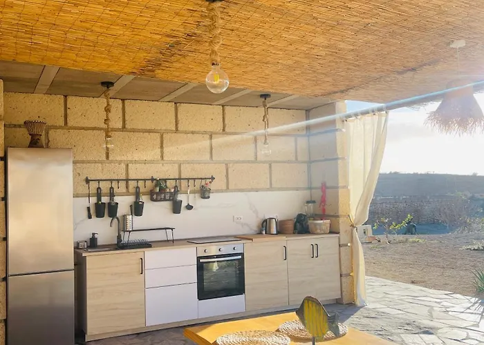 Cuevas - 3 Bed In A Serene Setting Сasa de vacaciones