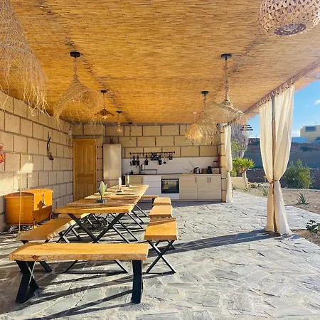 Cuevas - 3 Bed In A Serene Setting Feriehus *